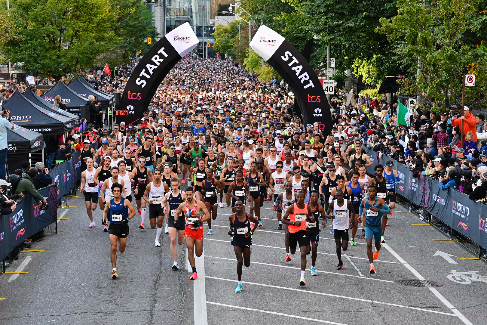 Greater Toronto Area marathon highlights, former NHLers make